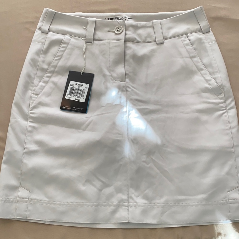 NIKE GOLF MODERN RISE TECH LIGHT BONE SKORT, Sz 0